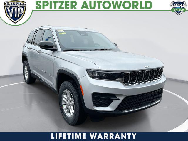 2025 Jeep Grand Cherokee GRAND CHEROKEE LAREDO 4X4