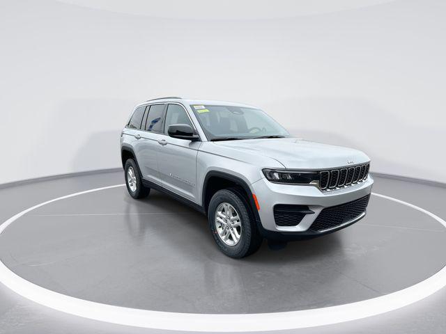 2025 Jeep Grand Cherokee GRAND CHEROKEE LAREDO 4X4