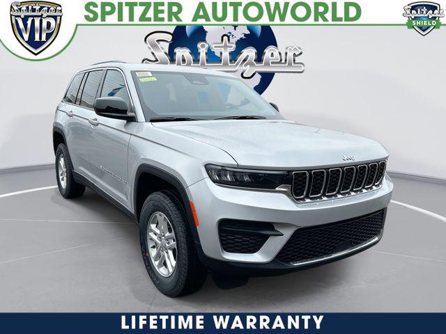 2025 Jeep Grand Cherokee GRAND CHEROKEE LAREDO 4X4