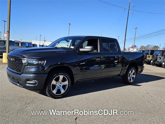 2026 RAM Ram 1500 RAM 1500 EXPRESS CREW CAB 4X2 57 BOX