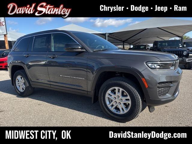 2025 Jeep Grand Cherokee GRAND CHEROKEE LAREDO 4X2