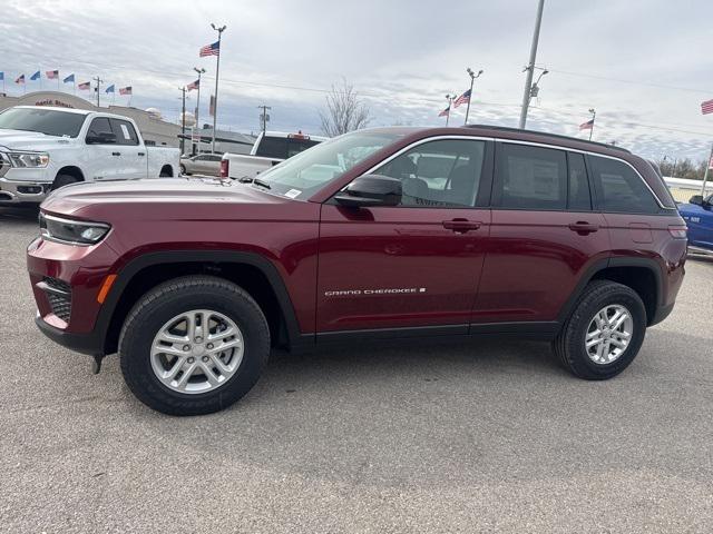 2025 Jeep Grand Cherokee GRAND CHEROKEE LAREDO 4X2