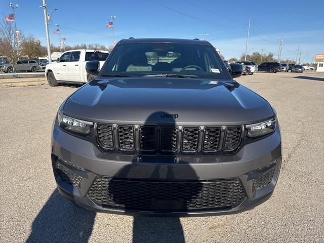 2025 Jeep Grand Cherokee GRAND CHEROKEE ALTITUDE 4X4
