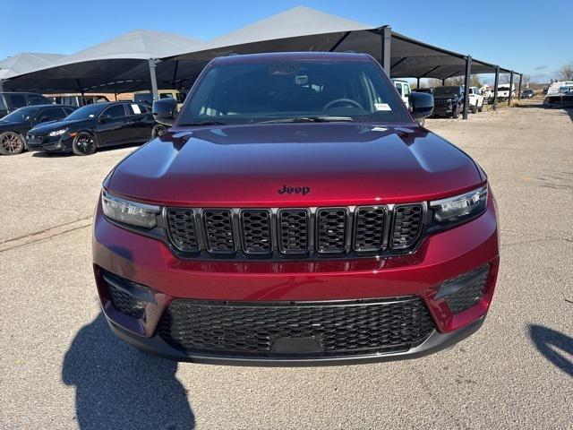 2025 Jeep Grand Cherokee GRAND CHEROKEE ALTITUDE 4X4 2025 Jeep Grand Cherokee GRAND CHEROKEE ALTITUDE 4X4