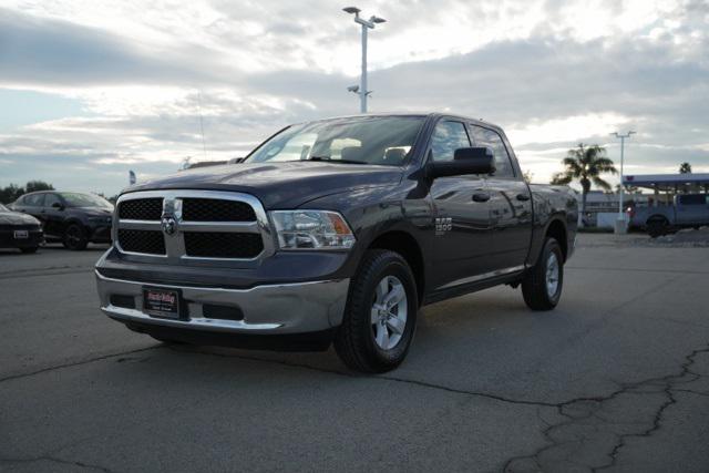 2023 RAM 1500 Classic SLT Crew Cab 4x4 57 Box