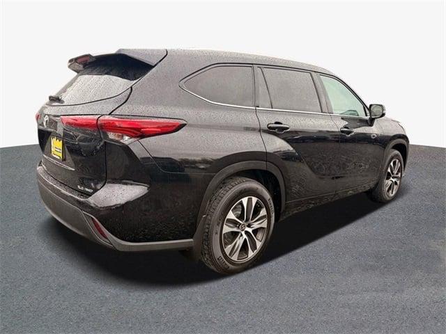 2021 Toyota Highlander XLE 2021 Toyota Highlander XLE