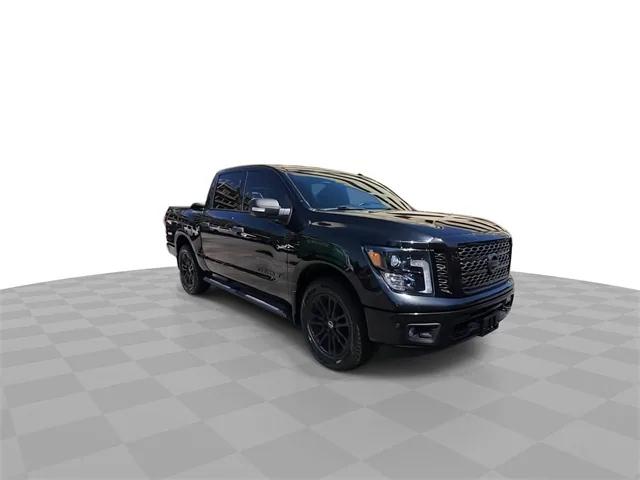 2019 Nissan TITAN SV