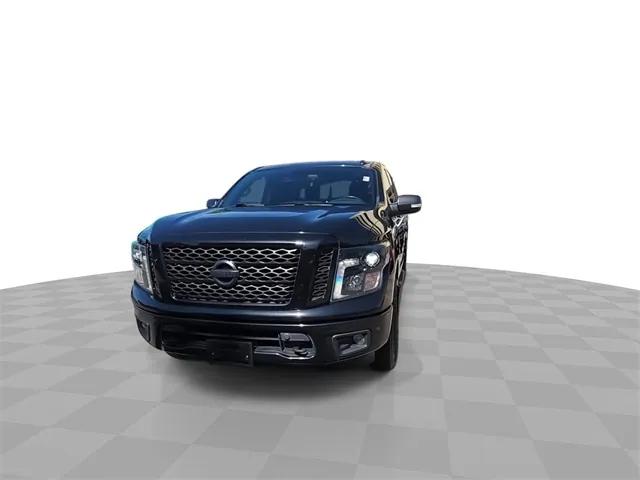 2019 Nissan TITAN SV
