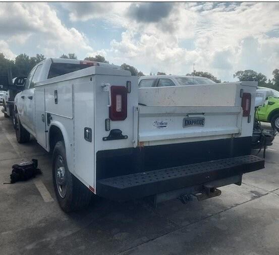 2022 RAM 3500 Tradesman Crew Cab 4x4 8 Box 2022 RAM 3500 Tradesman Crew Cab 4x4 8 Box