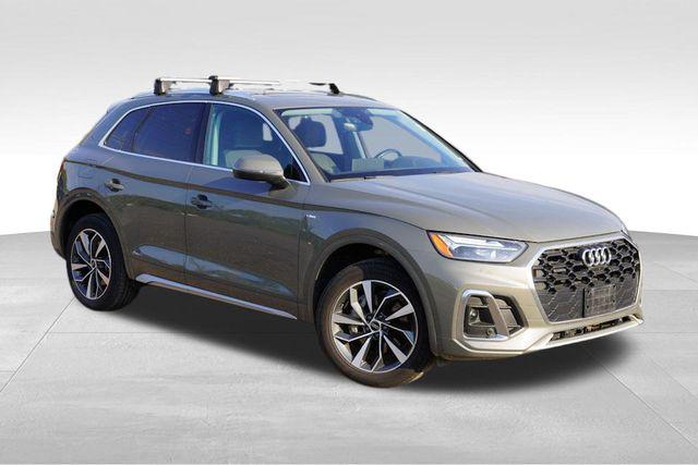 2023 Audi Q5 Premium Plus 45 TFSI S line quattro 2023 Audi Q5 Premium Plus 45 TFSI S line quattro