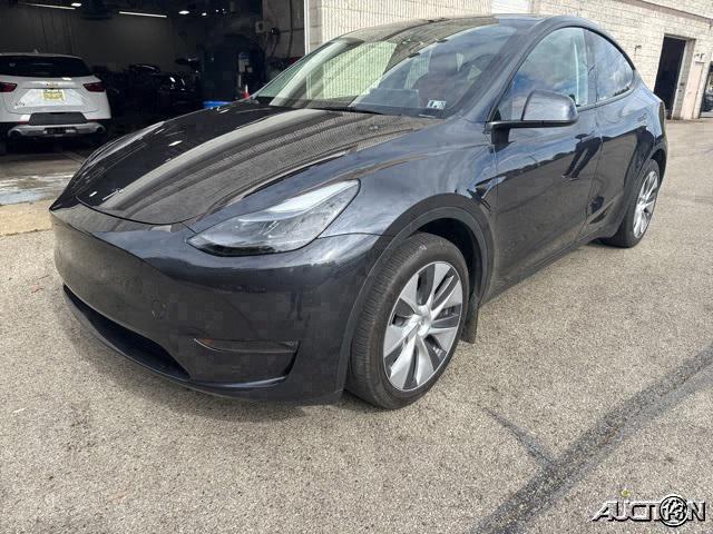 2024 Tesla Model Y Long Range Dual Motor All-Wheel Drive 2024 Tesla Model Y Long Range Dual Motor All-Wheel Drive