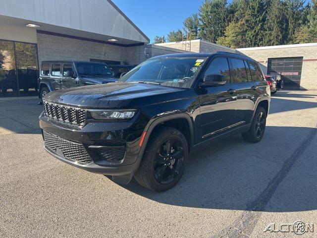 2022 Jeep Grand Cherokee Altitude 4x4
