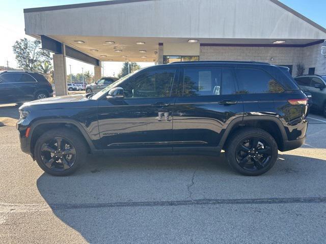 2022 Jeep Grand Cherokee Altitude 4x4