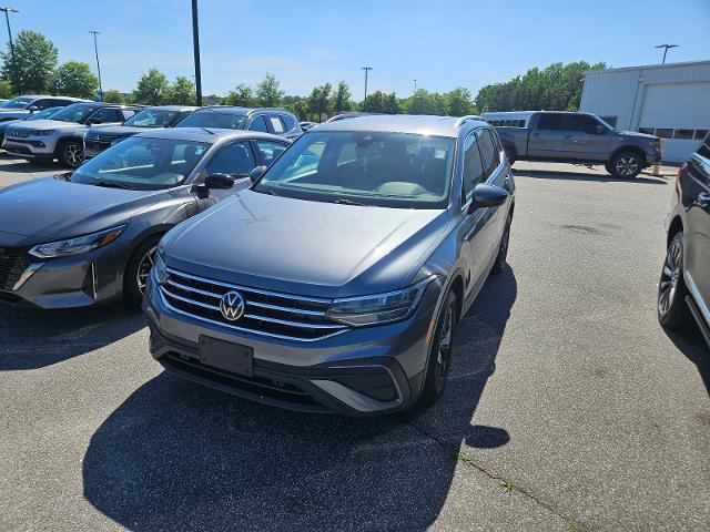 2023 Volkswagen Tiguan 2.0T SE