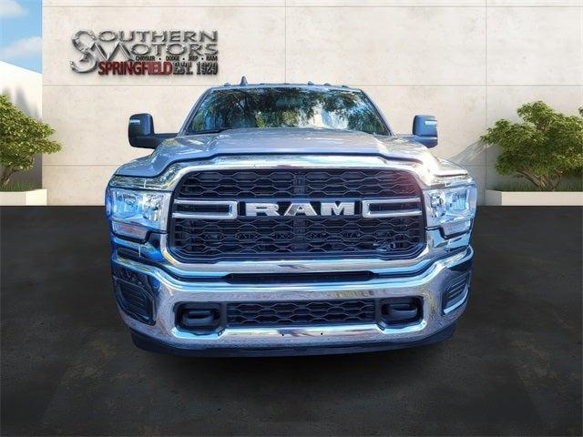2024 RAM 3500 Tradesman Crew Cab 4x4 8 Box