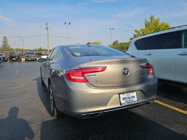 2017 Buick LaCrosse Essence 2017 Buick LaCrosse Essence