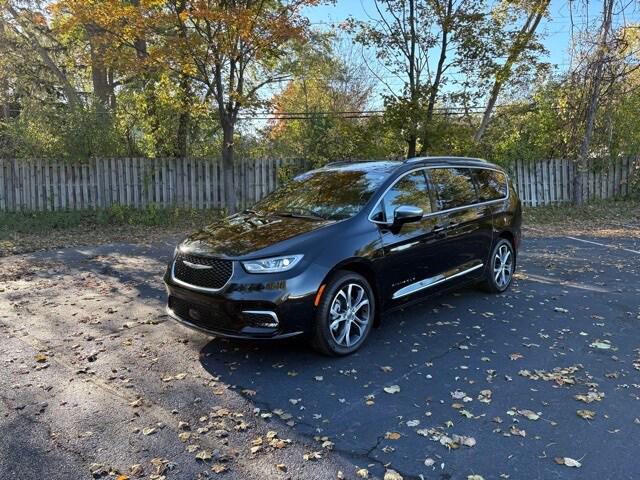 2024 Chrysler Pacifica Pinnacle AWD 2024 Chrysler Pacifica Pinnacle AWD