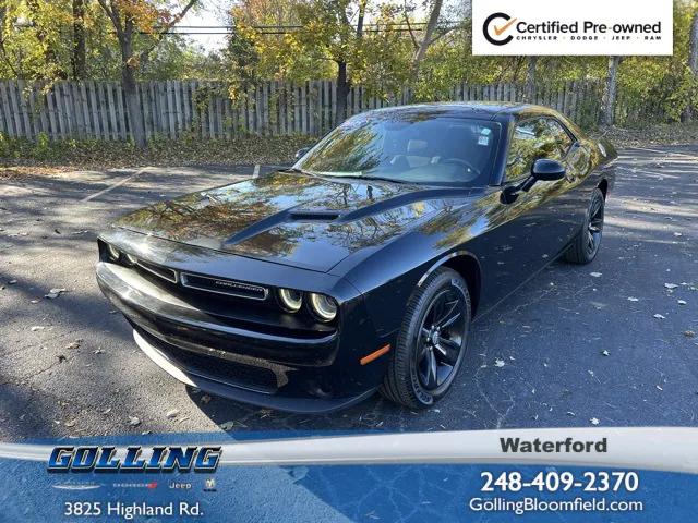 2015 Dodge Challenger SXT 2015 Dodge Challenger SXT