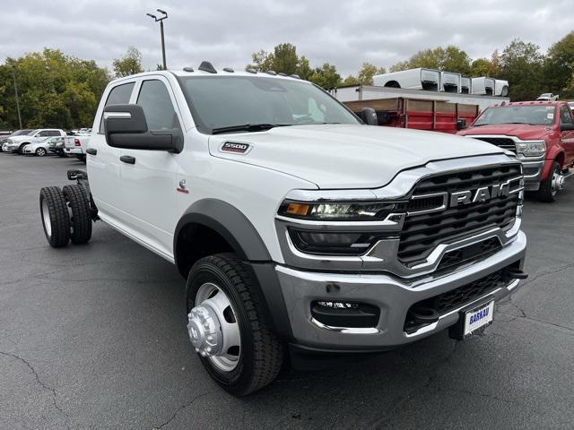 2026 RAM Ram 5500 Chassis Cab RAM 5500 TRADESMAN CHASSIS CREW CAB 4X4 60 CA 2026 RAM Ram 5500 Chassis Cab RAM 5500 TRADESMAN CHASSIS CREW CAB 4X4 60 CA