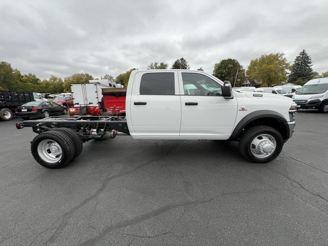2026 RAM Ram 5500 Chassis Cab RAM 5500 TRADESMAN CHASSIS CREW CAB 4X4 60 CA 2026 RAM Ram 5500 Chassis Cab RAM 5500 TRADESMAN CHASSIS CREW CAB 4X4 60 CA