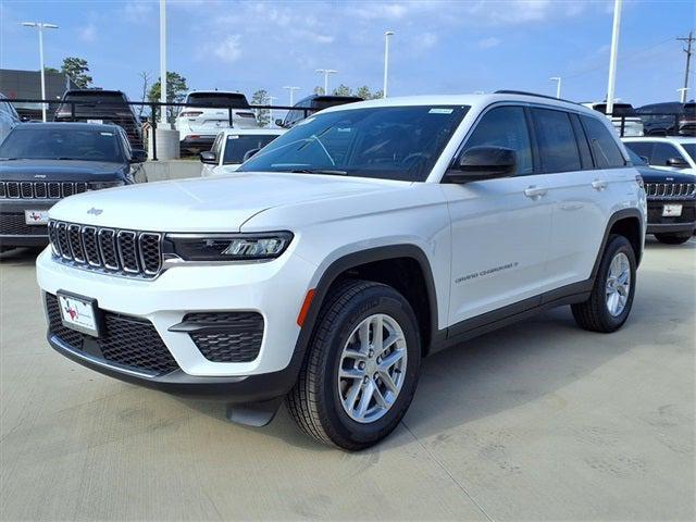 2025 Jeep Grand Cherokee GRAND CHEROKEE LAREDO X 4X4