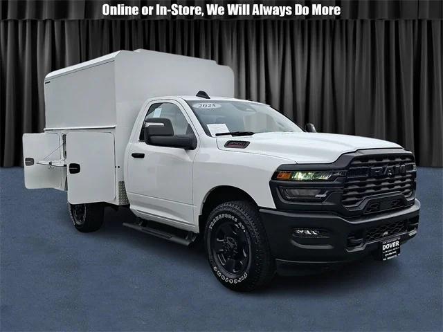 2025 RAM 3500 Tradesman Regular Cab 4x2 8 Box