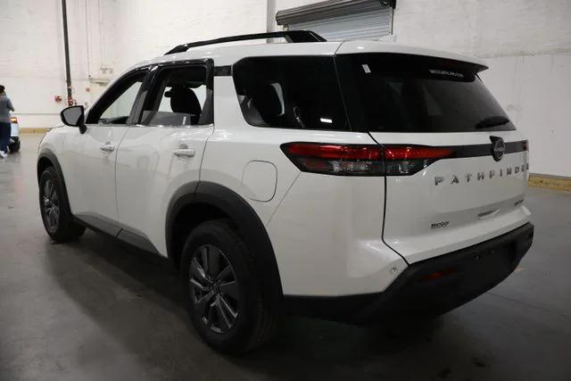 2024 Nissan Pathfinder SV 4WD