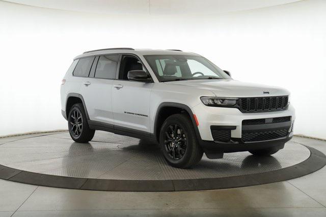 2024 Jeep Grand Cherokee L Altitude 4x4 2024 Jeep Grand Cherokee L Altitude 4x4