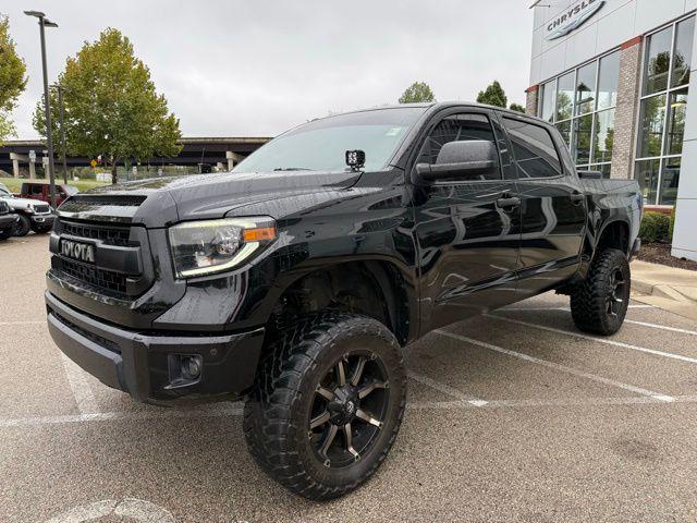 2017 Toyota Tundra SR5 5.7L V8 2017 Toyota Tundra SR5 5.7L V8