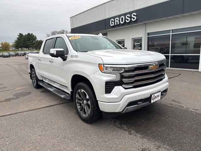 2022 Chevrolet Silverado 1500 4WD Crew Cab Short Bed High Country