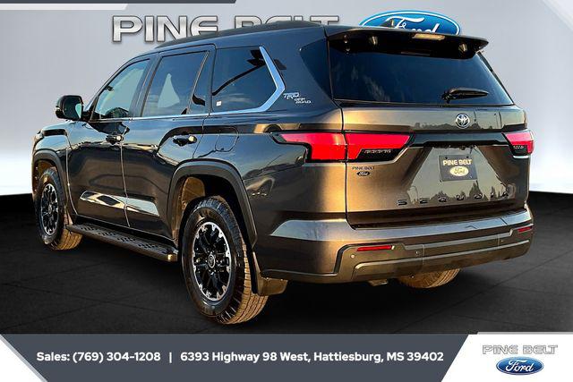 2024 Toyota Sequoia SR5