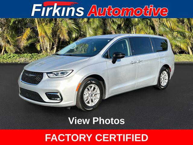 2024 Chrysler Pacifica Touring L