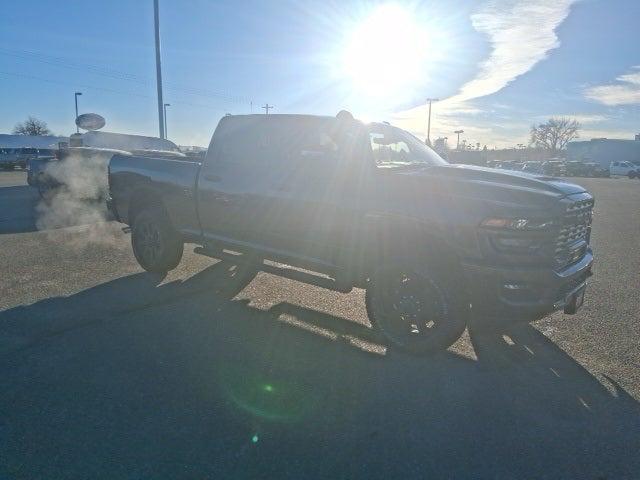 2026 RAM Ram 2500 RAM 2500 BLACK EXPRESS CREW CAB 4X4 64 BOX