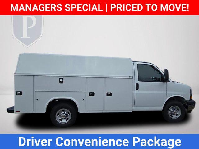 2025 Chevrolet Express Cutaway Work Van