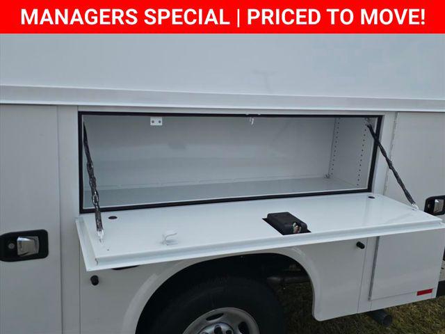 2025 Chevrolet Express Cutaway Work Van