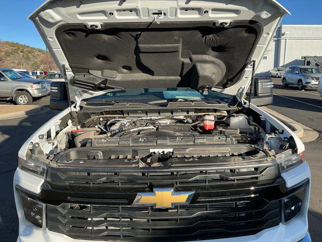 2025 Chevrolet Silverado 3500HD 4WD Regular Cab Long Bed Work Truck