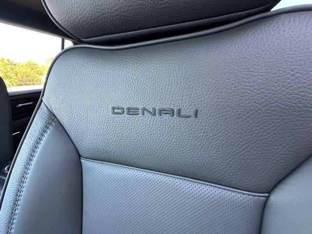2026 GMC Yukon XL 4WD Denali