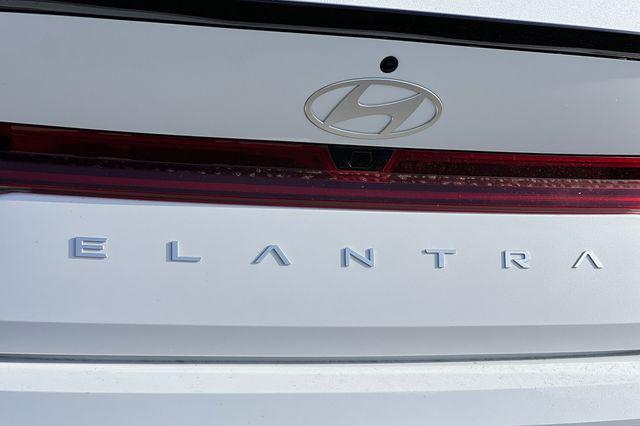 2026 Hyundai Elantra SEL - Photo 8