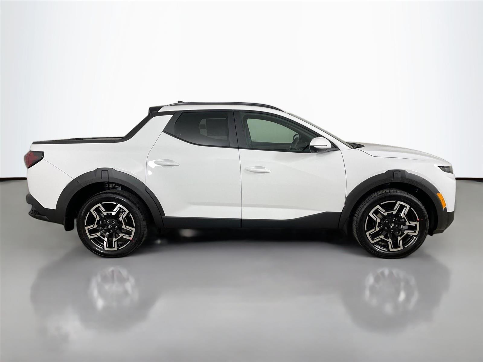 2026 Hyundai Santa Cruz Limited - Photo 8