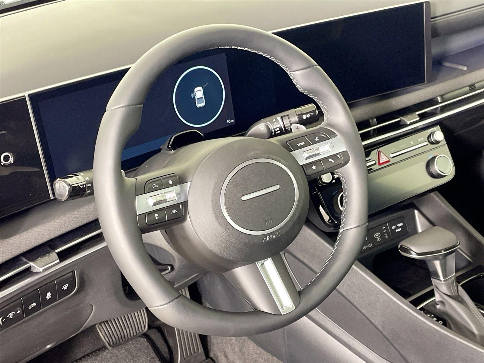 2026 Hyundai Santa Cruz Limited - Photo 12