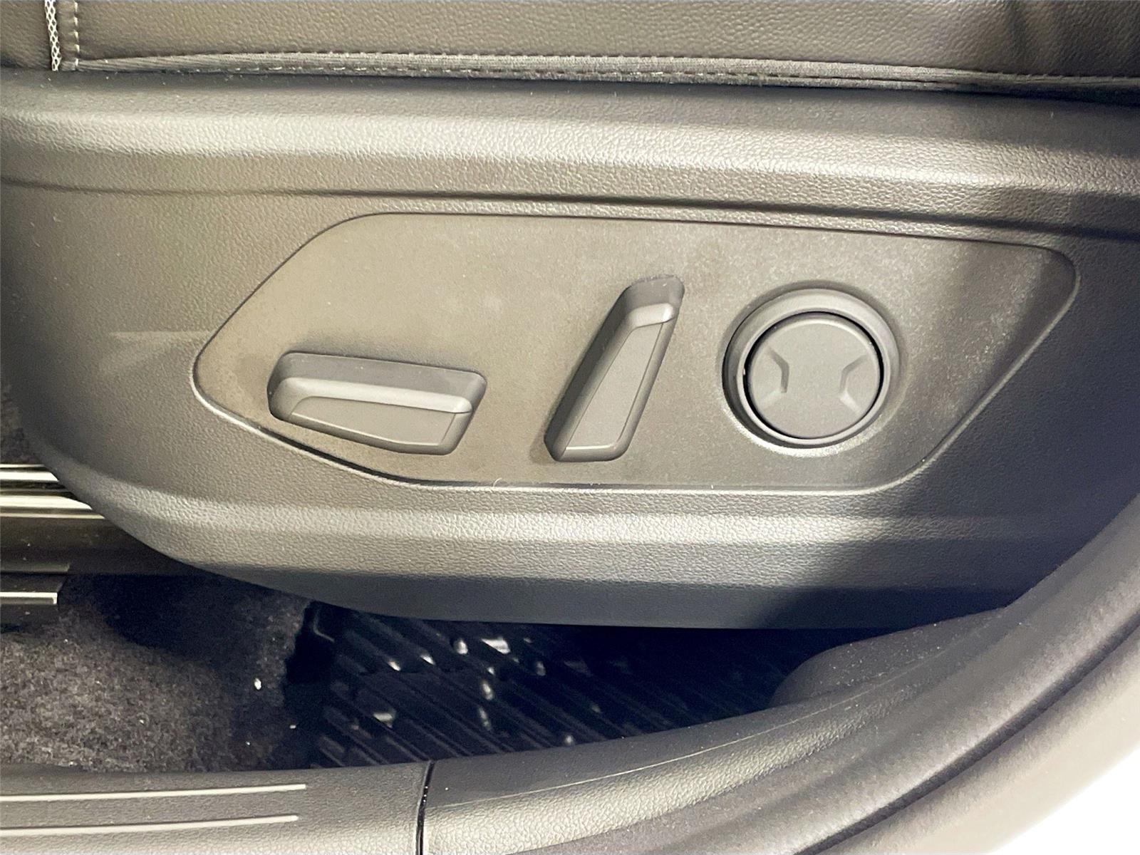 2026 Hyundai Santa Cruz Limited - Photo 22