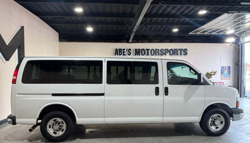 2016 Chevrolet Express LT
