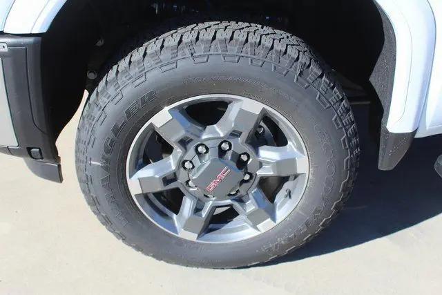 2026 GMC Sierra 2500HD Crew Cab, Standard Bed, SLT, 4WD