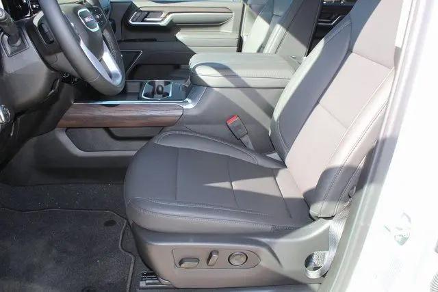 2026 GMC Sierra 2500HD Crew Cab, Standard Bed, SLT, 4WD