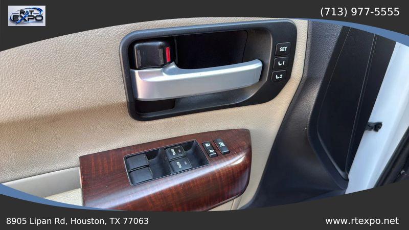 2013 Toyota Sequoia Platinum 5.7L V8