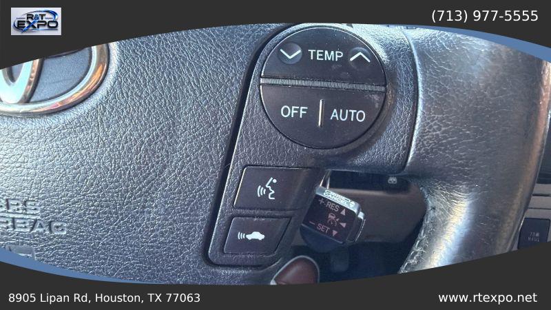2013 Toyota Sequoia Platinum 5.7L V8