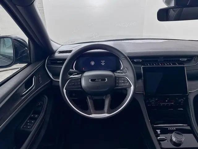 2025 Jeep Grand Cherokee L Limited 4x4