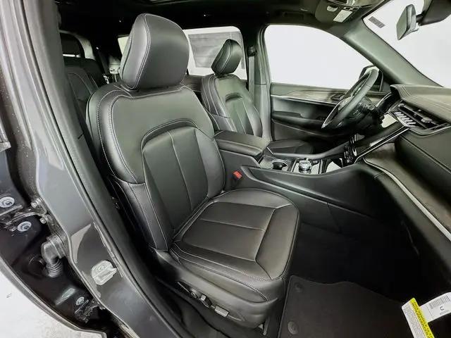 2025 Jeep Grand Cherokee L Limited 4x4