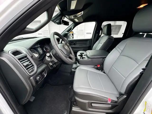 2026 Ram 3500 Tradesman Crew Cab 4x4 8' Box
