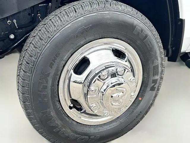 2026 Ram 3500 Tradesman Crew Cab 4x4 8' Box